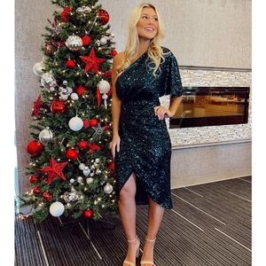 NWT So Much To Celebrate Midi Dress (Emerald)